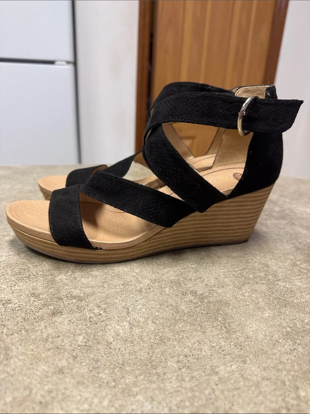 Dr. Scholl's Black Suede Crisscross Wedge Sandals Women’s Feminine Shoes Y2K